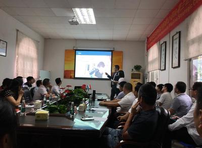 興達動物藥業(yè)與荷蘭匹克靈公司攜手，共推消毒劑產品技術革新